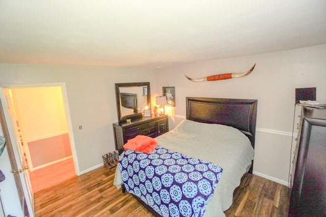 1094B Center Point Rd, Hendersonville, TN 37075 - bedroom with wood finished floors and baseboards