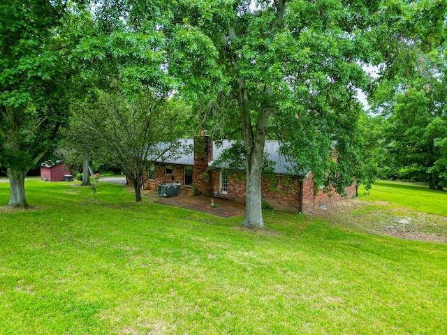 1094B Center Point Rd, Hendersonville, TN 37075 - view of green lawn featuring a patio