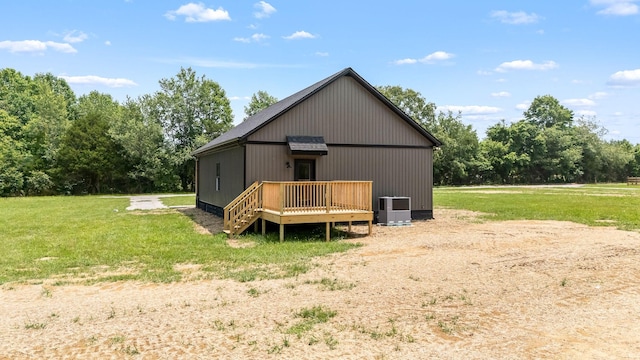 223 Patriot Ln, Estill Springs, TN 37330 - back of property featuring a deck and a lawn