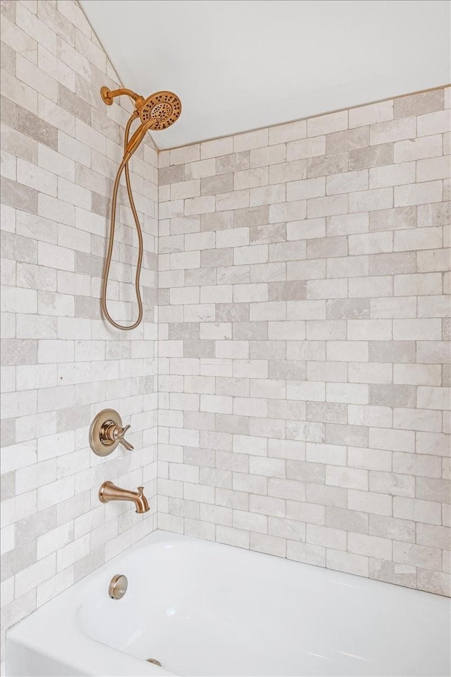 1516 Forest Ave, Nashville, TN 37206 - full bathroom featuring shower / bath combination