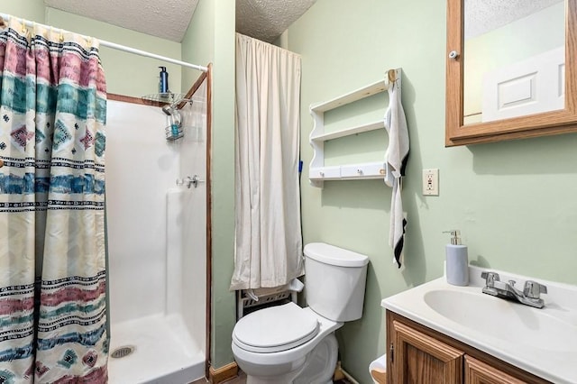 7769 Willow Grove Hwy, Allons, TN 38541 - full bath featuring a textured ceiling, a stall shower, and vanity