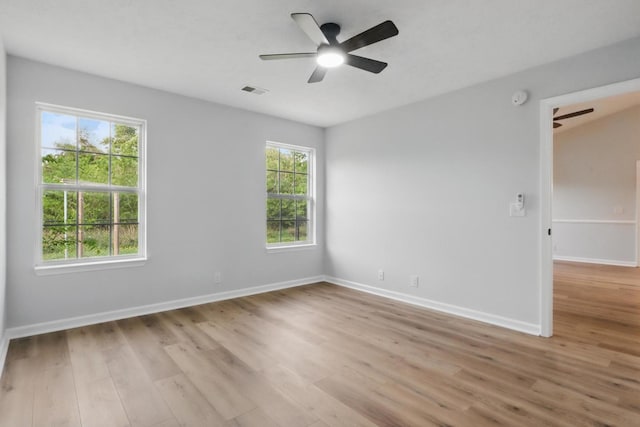 2717 Cayuga Dr, Murfreesboro, TN 37130 - unfurnished room with light wood-type flooring, ceiling fan, and a smoke detector