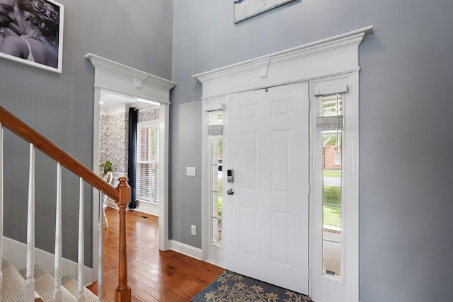 2507 Patricia Cir, Murfreesboro, TN 37128 - foyer with wood finished floors and stairs