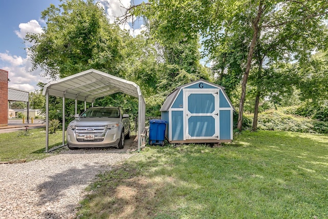 106 S Locust St S, Mount Pleasant, TN 38474 - view of shed featuring a carport and gravel driveway