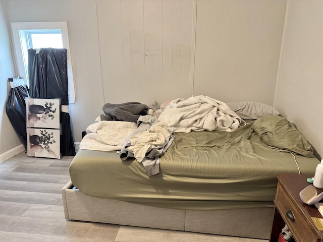 1812 13th St E, Chattanooga, TN 37404 - bedroom with wood finished floors and baseboards