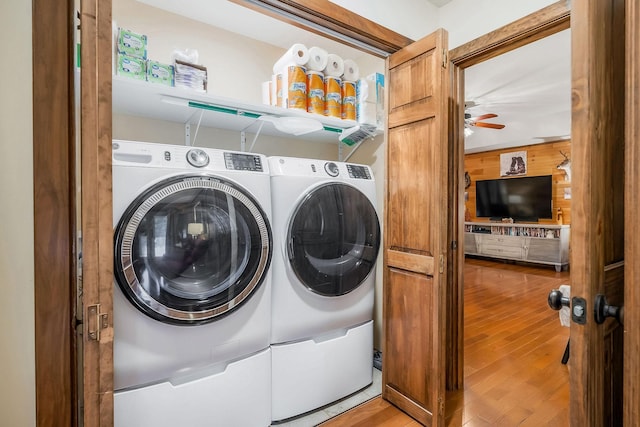 3121 Coon Hunter Lodge Rd, Jamestown, TN 38556 - washroom with washing machine and dryer, a ceiling fan, and wood finished floors