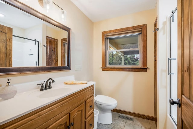 3121 Coon Hunter Lodge Rd, Jamestown, TN 38556 - full bath with an enclosed shower and vanity