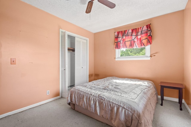 104 Chapman Dr, Lebanon, TN 37087 - bedroom with carpet flooring, a closet, a textured ceiling, and ceiling fan