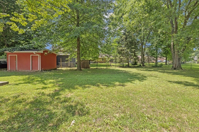 623 Haynes Dr, Murfreesboro, TN 37129 - view of yard featuring a storage unit