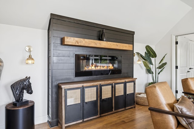 967 Nashs Nook, Columbia, TN 38401 - detailed view of wood finished floors and a glass covered fireplace