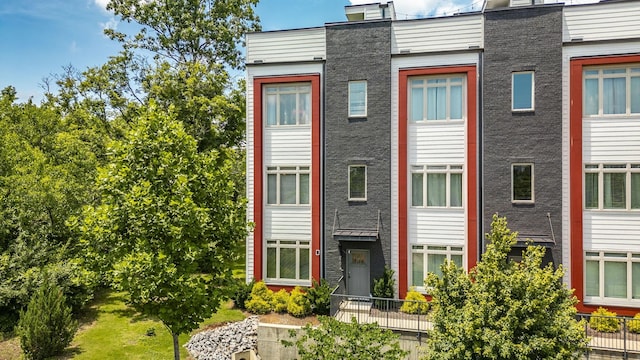 970 Youngs Ln Unit A, Nashville, TN 37207 - view of front of house featuring a chimney