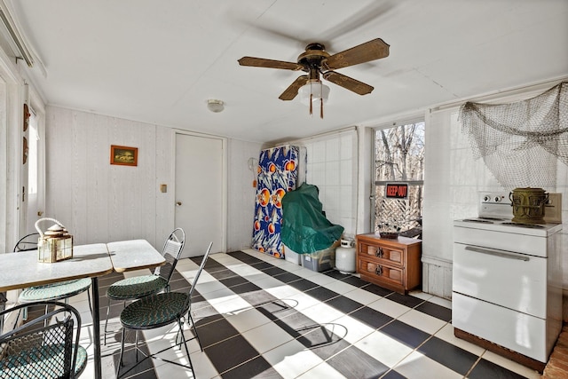 2220 Potts Camp Rd, Smithville, TN 37166 - view of sunroom / solarium