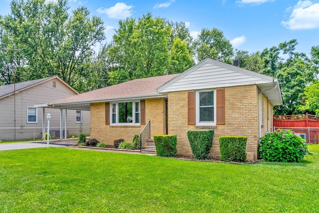 3509 Lafayette Rd, Hopkinsville, KY 42240 - view of front of house featuring brick siding and driveway