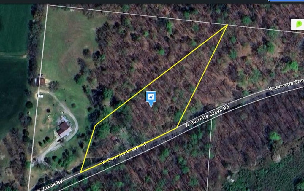 160 W Garretts Creek Rd, Westmoreland, TN 37186