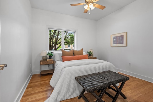 201 S 11th St, Nashville, TN 37206 - bedroom with light wood-style floors and a ceiling fan