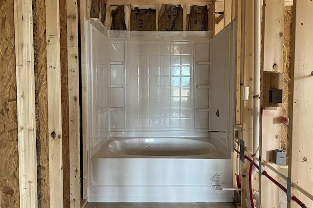 1111 Brook Ct, Franklin, KY 42134 - full bath with shower / bath combination