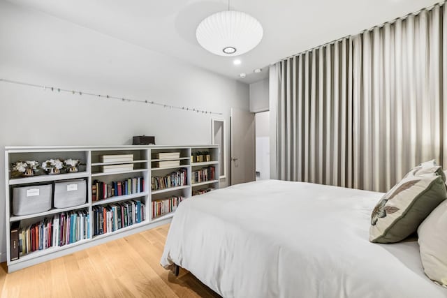 1091 Lynnwood Blvd, Nashville, TN 37215 - bedroom with wood finished floors