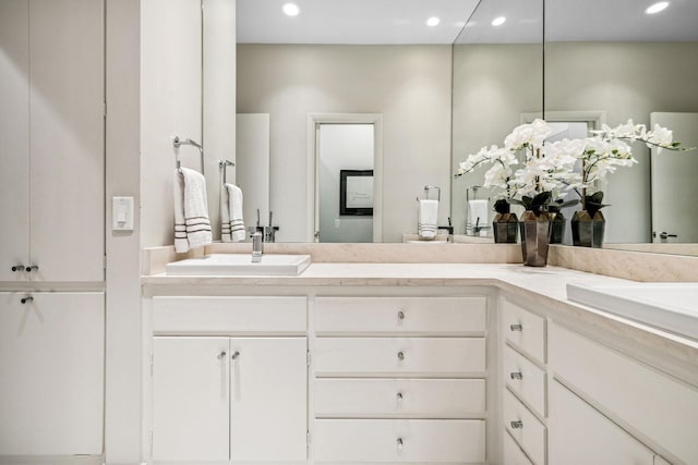 1091 Lynnwood Blvd, Nashville, TN 37215 - bathroom with double vanity and recessed lighting