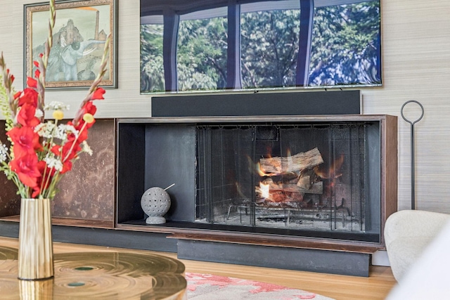 1091 Lynnwood Blvd, Nashville, TN 37215 - detailed view of a fireplace