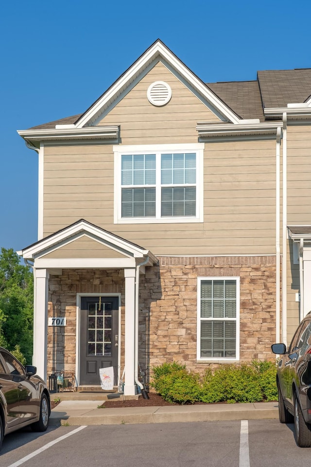 701 Dallas Dr, Columbia, TN 38401 - view of front of property with stone siding and uncovered parking