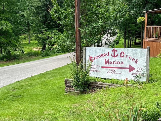47 Overlook Point Rd, Lobelville, TN 37097