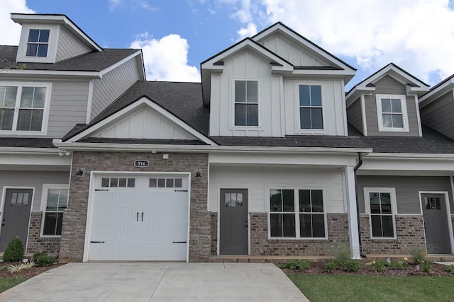 514 Haviture Way, Murfreesboro, TN 37129 - craftsman house with board and batten siding, driveway, a shingled roof, and a garage