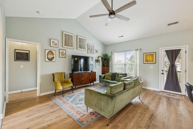 3022 Honeysuckle Dr, Spring Hill, TN 37174 - living area with a ceiling fan, light wood finished floors, and vaulted ceiling