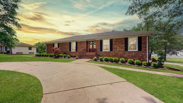 400 Westland Dr, Lebanon, TN 37087 - ranch-style home featuring brick siding and a lawn