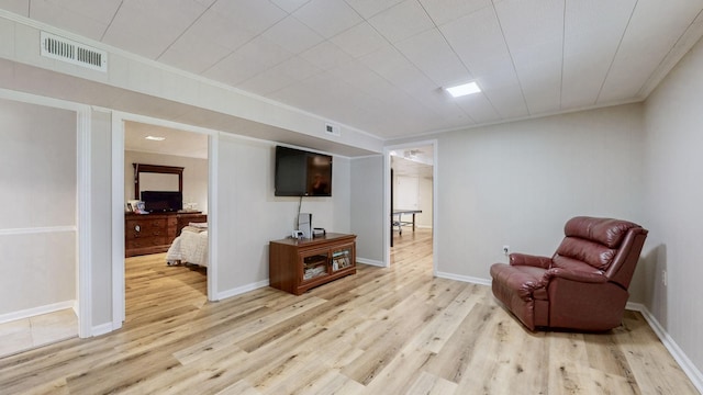 400 Westland Dr, Lebanon, TN 37087 - living area featuring wood finished floors and crown molding