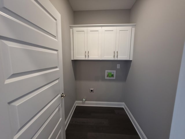 280 Turkey Crossing Ct, Clarksville, TN 37043 - washroom with dark wood finished floors, hookup for an electric dryer, and hookup for a washing machine