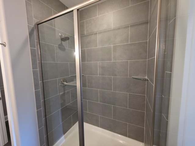 280 Turkey Crossing Ct, Clarksville, TN 37043 - bathroom featuring a shower stall