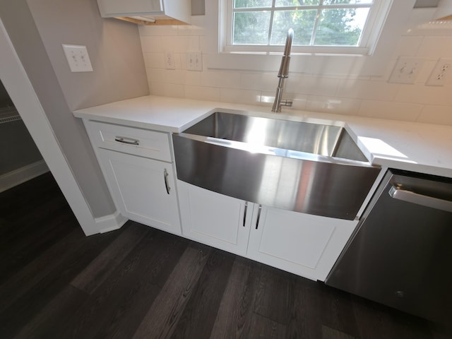 280 Turkey Crossing Ct, Clarksville, TN 37043 - kitchen with dishwashing machine, dark wood-style floors, backsplash, and white cabinetry