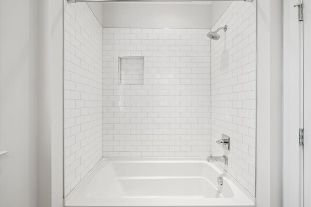 4704B Michigan Ave, Nashville, TN 37209 - full bathroom with bathing tub / shower combination