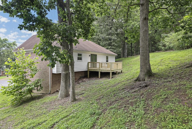 117 Fitzpatrick Ct, Nashville, TN 37214 - back of property with a wooden deck and a yard