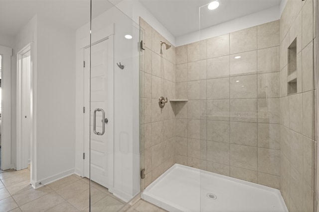 582 Gingerwood Ln, Hendersonville, TN 37075 - full bath featuring a stall shower, tile patterned floors, and recessed lighting