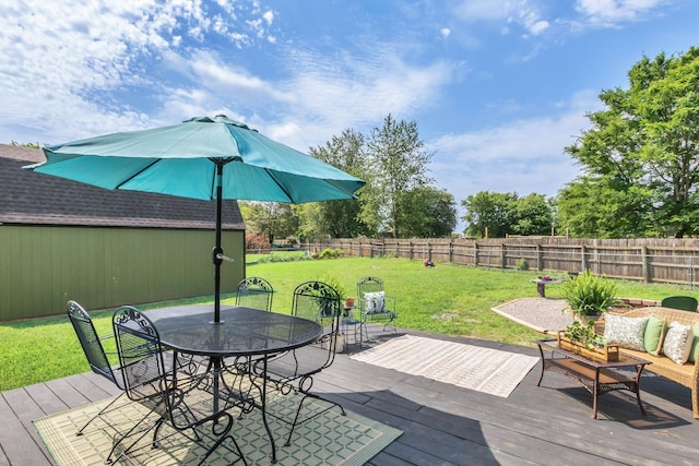 1511 Bridle Ln, Chapel Hill, TN 37034 - deck featuring a fenced backyard and outdoor dining space