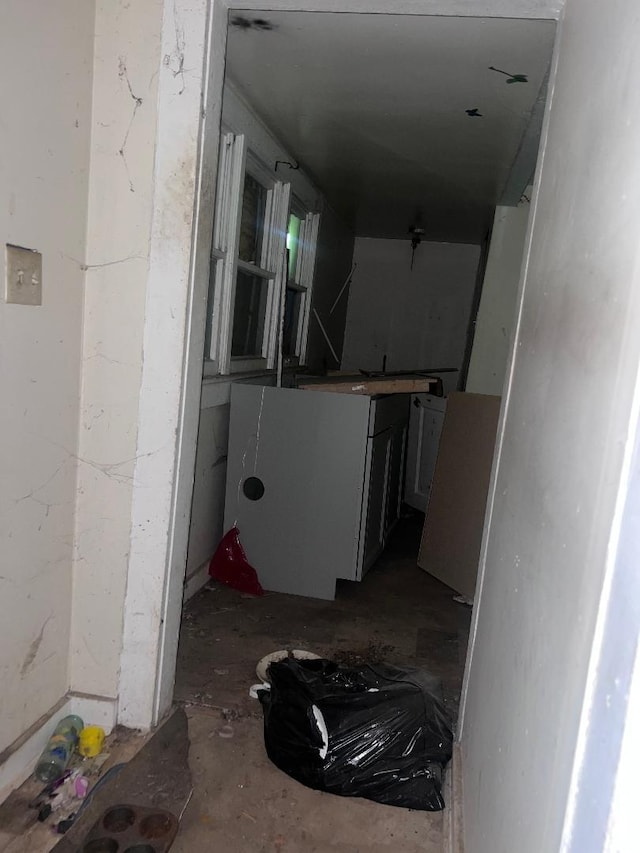 124 S Kentucky Ave S, Hopkinsville, KY 42240 - view of below grade area