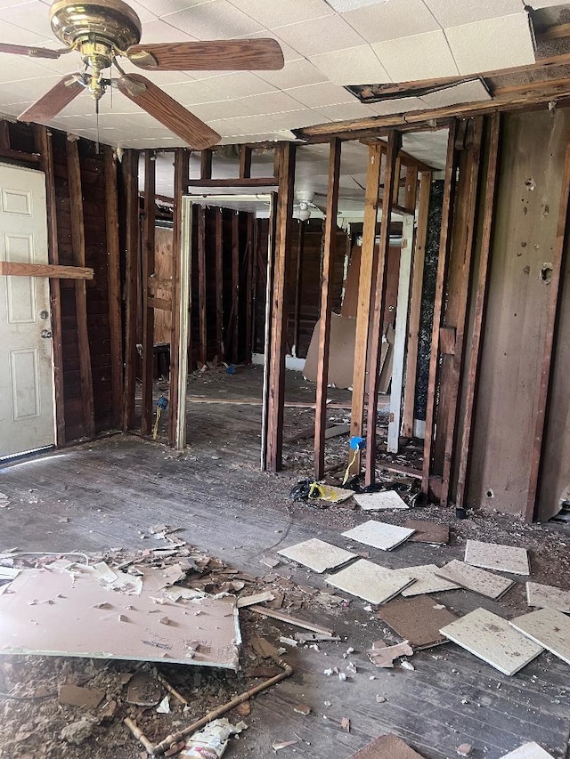 124 S Kentucky Ave S, Hopkinsville, KY 42240 - miscellaneous room featuring a ceiling fan