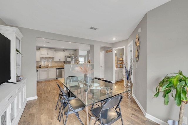 4418 Prometheus Way, Murfreesboro, TN 37128 - dining space featuring light wood-style floors and recessed lighting