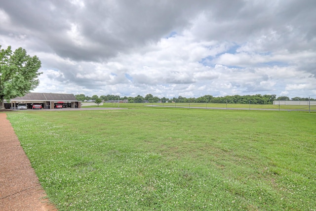 943 E Northfield Blvd, Murfreesboro, TN 37130 - view of grassy yard