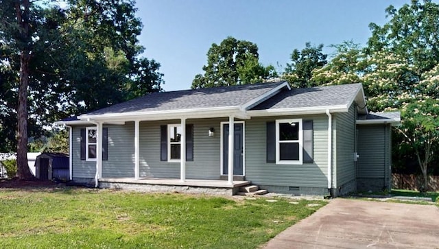 152 Mink Branch Rd E, Waynesboro, TN 38485 - view of front of property with covered porch, a front yard, and crawl space