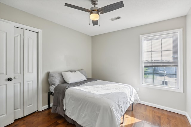 1287 Cheryl Ct, Clarksville, TN 37042 - bedroom with wood finished floors, a ceiling fan, and a closet