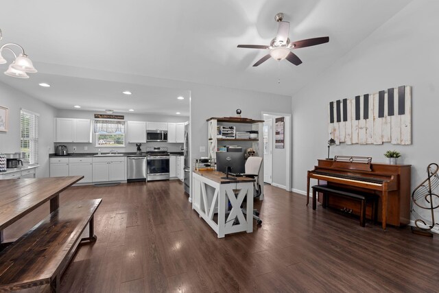315 Burnley Rd, Hartsville, TN 37074 - photo 9