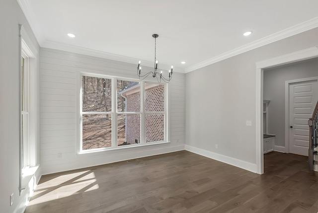 991 Scenic Dr, Pulaski, TN 38478 - unfurnished dining area with dark wood-style flooring, a chandelier, ornamental molding, and recessed lighting