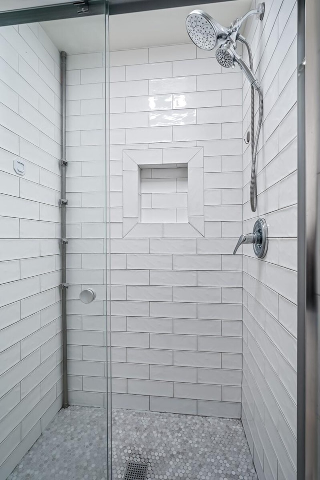 7871 Oscar Green Rd, Primm Springs, TN 38476 - bathroom with a tile shower