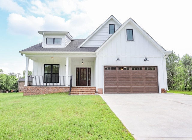 505 Depot St, Chapel Hill, TN 37034 - modern inspired farmhouse featuring board and batten siding, covered porch, a front lawn, a shingled roof, and driveway