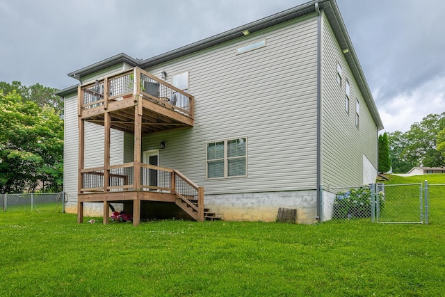 8624 Reba Ln, Hixson, TN 37343 - back of house with a deck and a gate