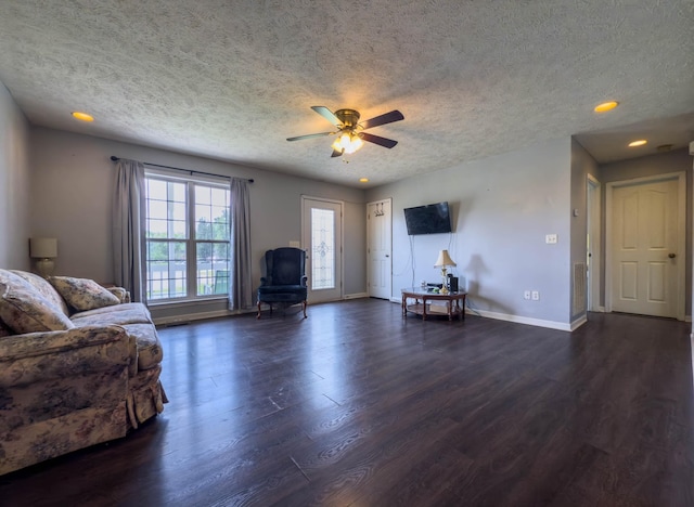 202 Chesapeake Dr, Tullahoma, TN 37388 - photo 2