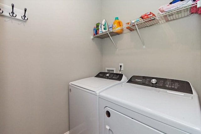 433 Longstone Rd, Gallatin, TN 37066 - laundry area featuring washer and clothes dryer