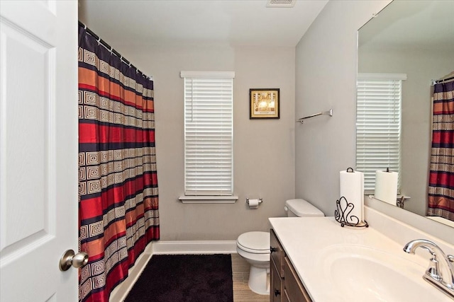 433 Longstone Rd, Gallatin, TN 37066 - bathroom with vanity and curtained shower
